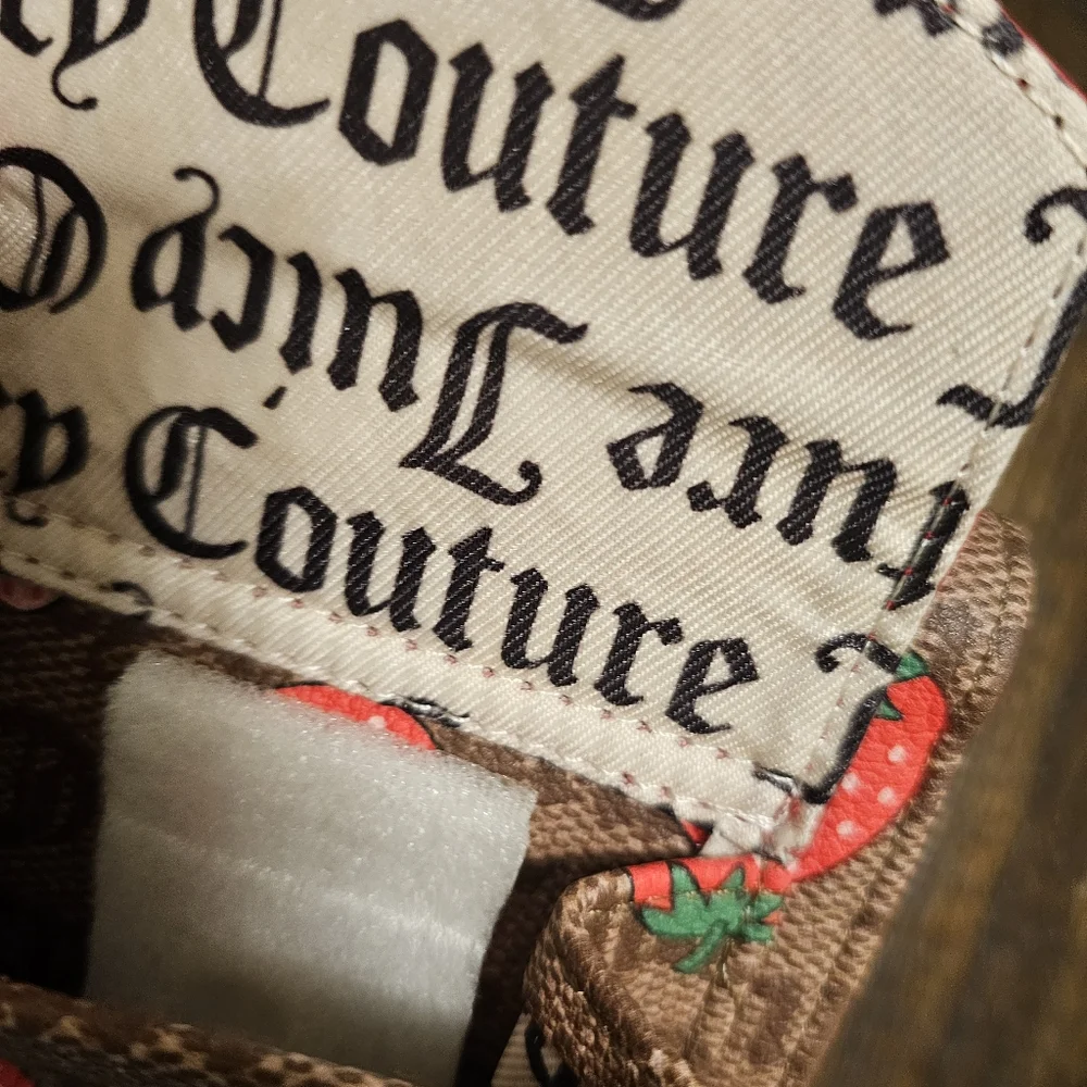 Juicy Couture Freshly Picked Satchel and wallet - Picture 8 of 9